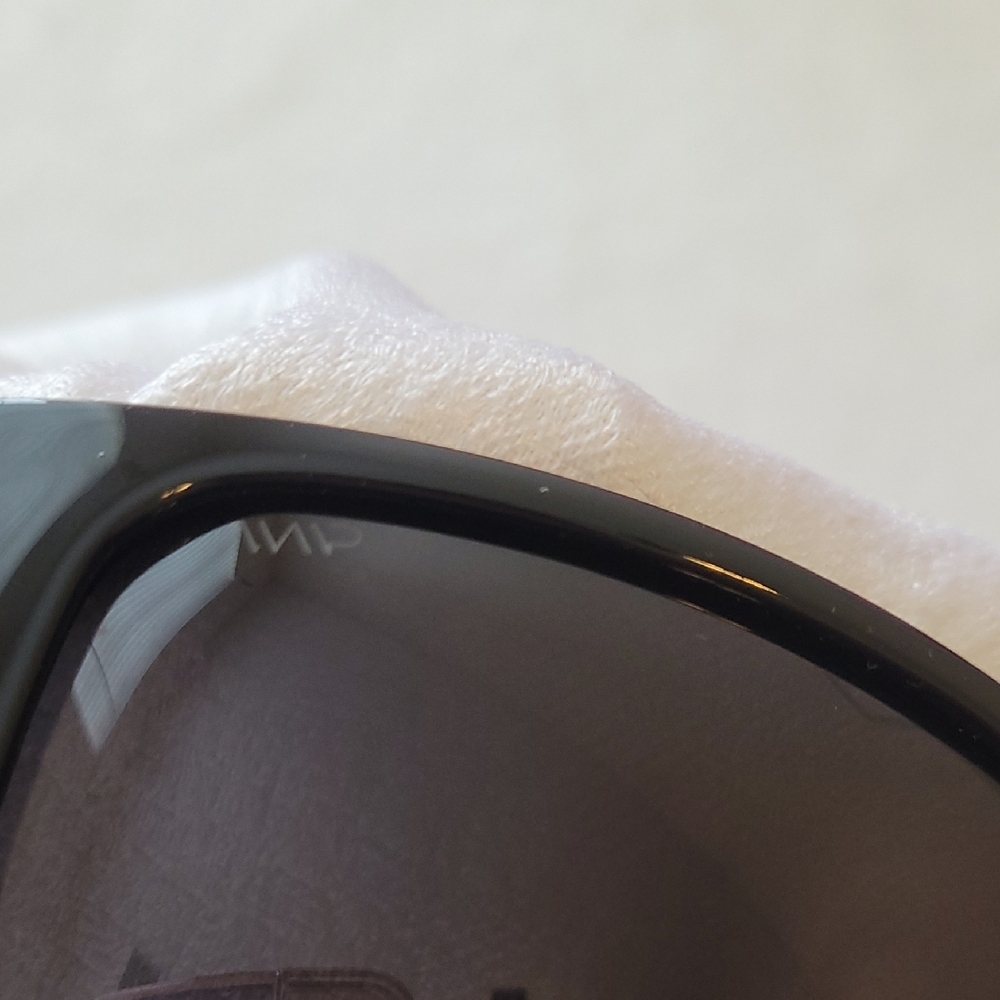 Black Sunglasses - Picture 7 of 11